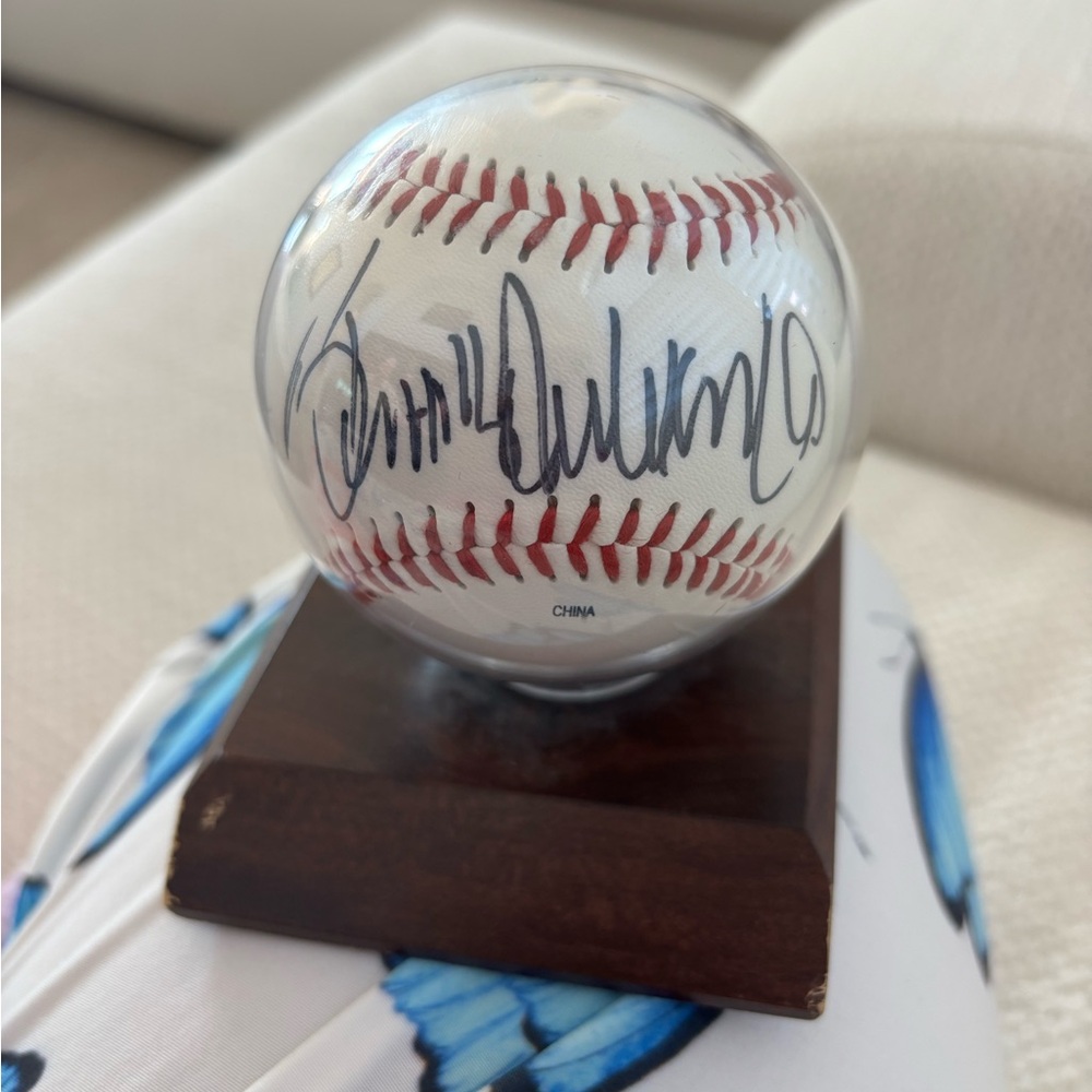 Brady Anderson autographed baseball in display case Baltimore orioles
